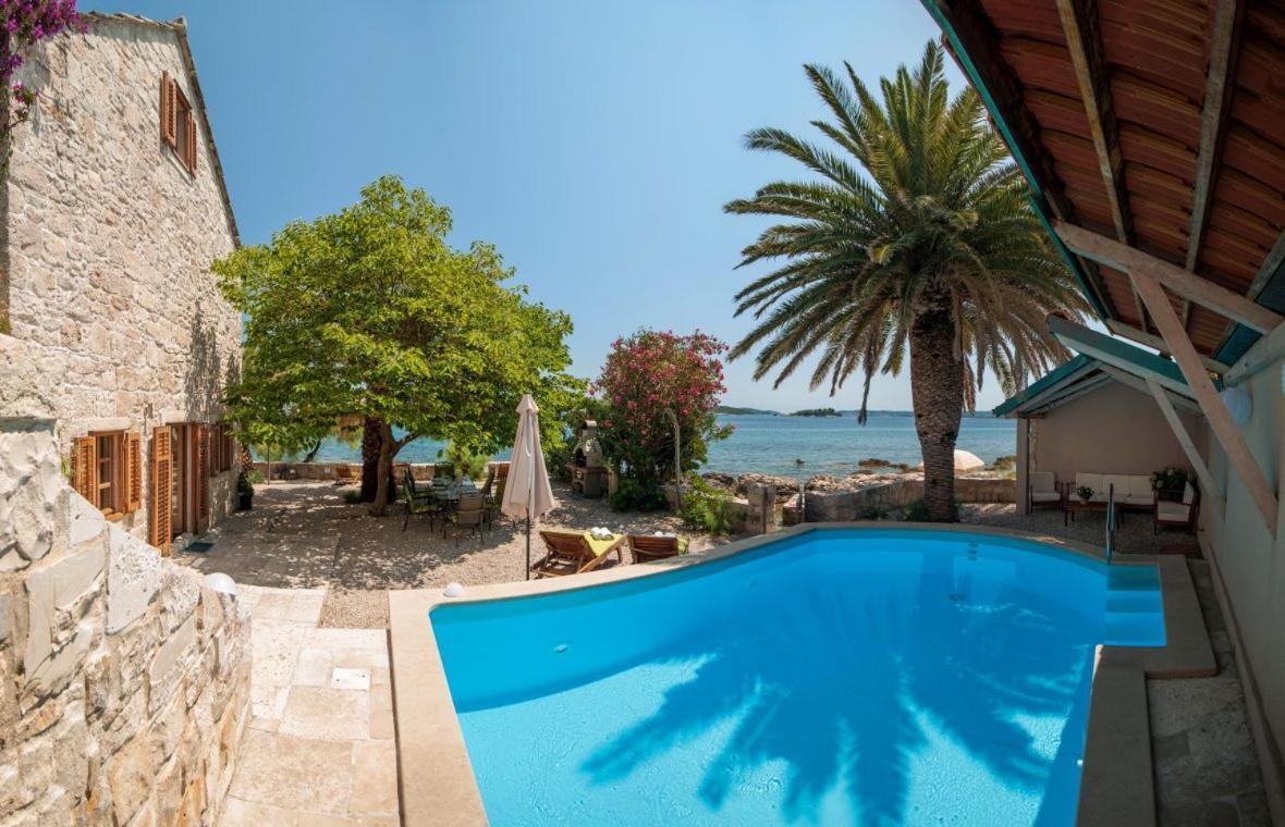 Luxury Beachfront Villa Mare With Private Pool At The Beach Orebic - Peljesac エクステリア 写真