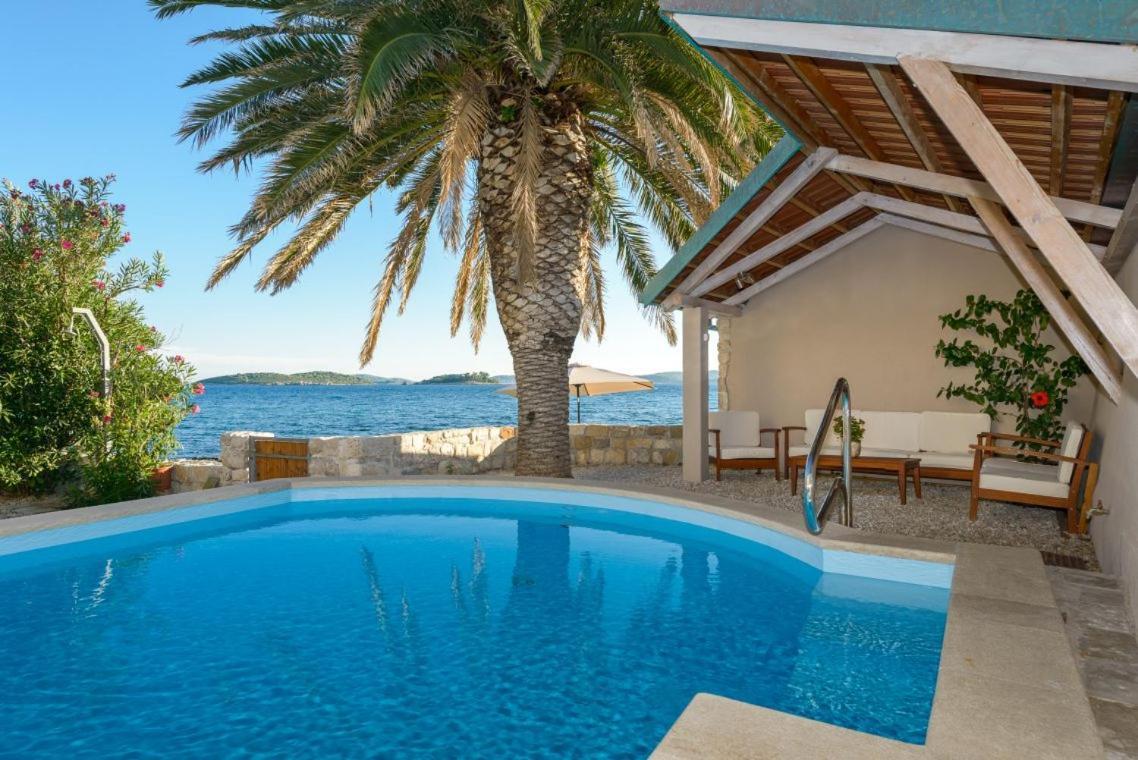 Luxury Beachfront Villa Mare With Private Pool At The Beach Orebic - Peljesac エクステリア 写真