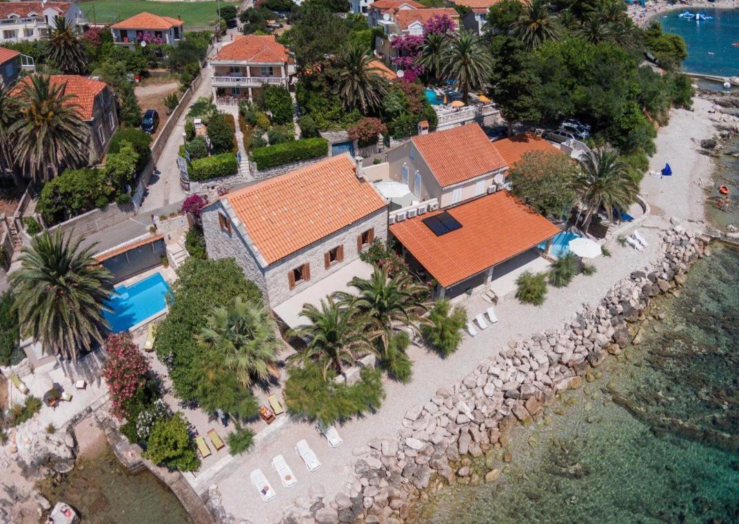 Luxury Beachfront Villa Mare With Private Pool At The Beach Orebic - Peljesac エクステリア 写真