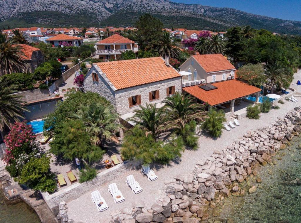 Luxury Beachfront Villa Mare With Private Pool At The Beach Orebic - Peljesac エクステリア 写真